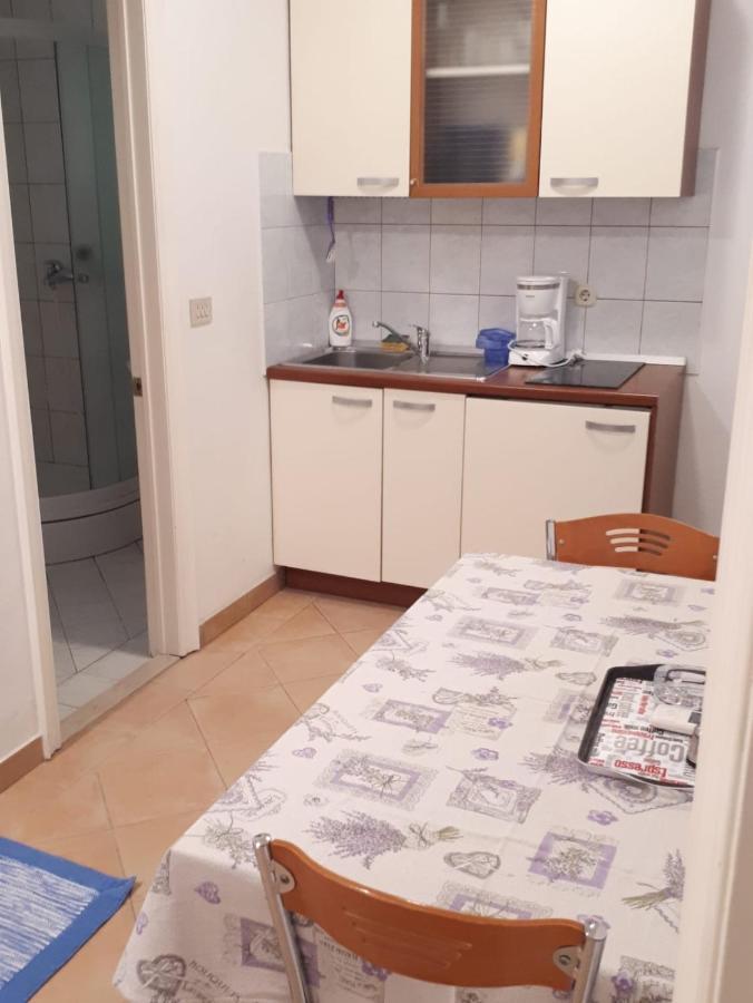Villa Rosso Baška Voda Kültér fotó