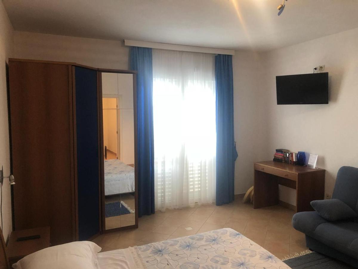 Villa Rosso Baška Voda Kültér fotó