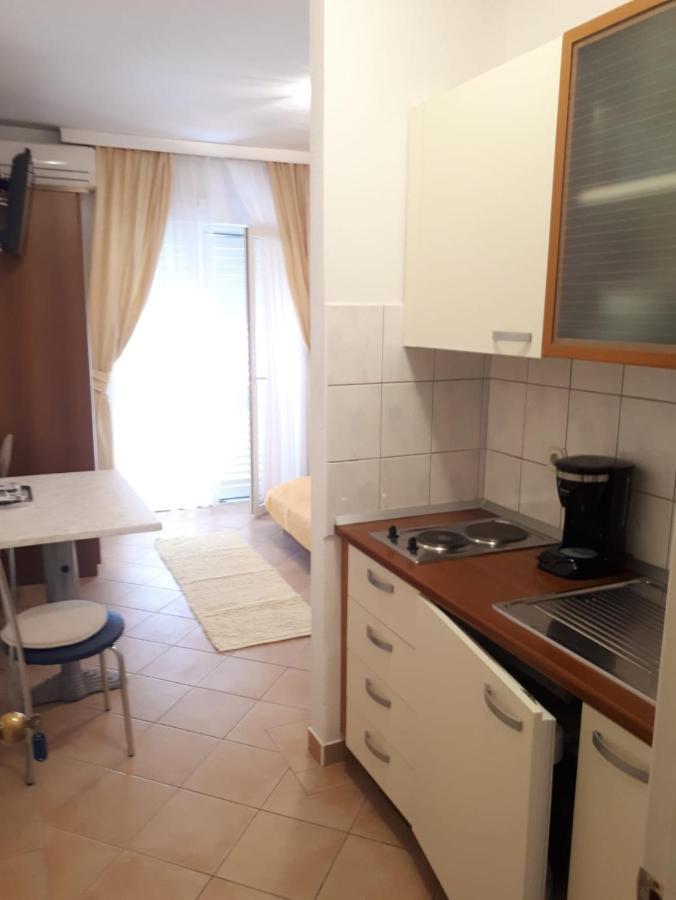 Villa Rosso Baška Voda Kültér fotó