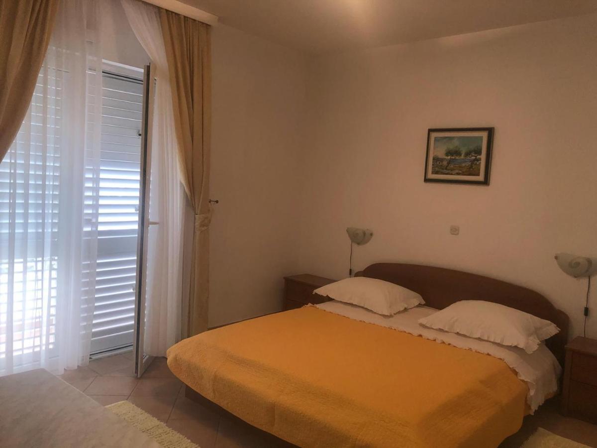 Villa Rosso Baška Voda Kültér fotó