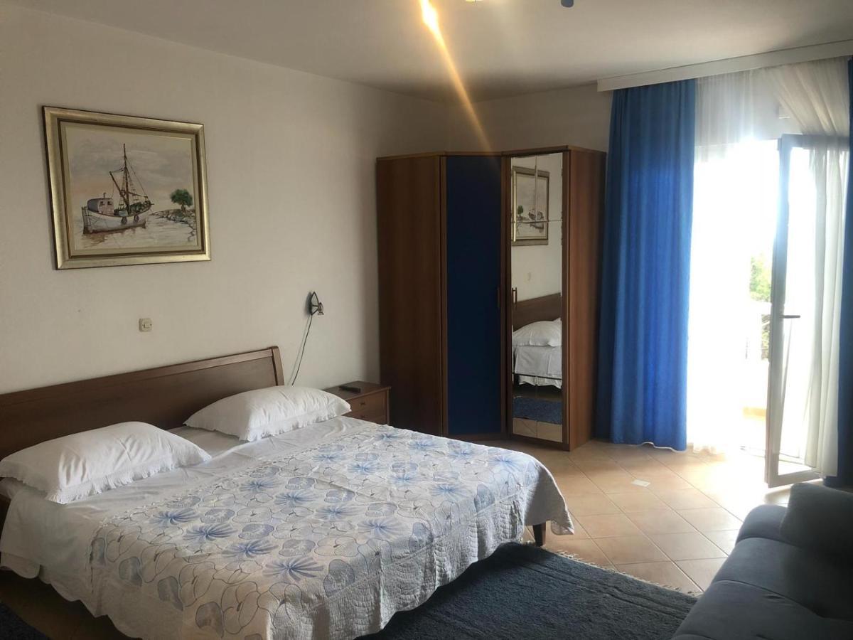 Villa Rosso Baška Voda Kültér fotó