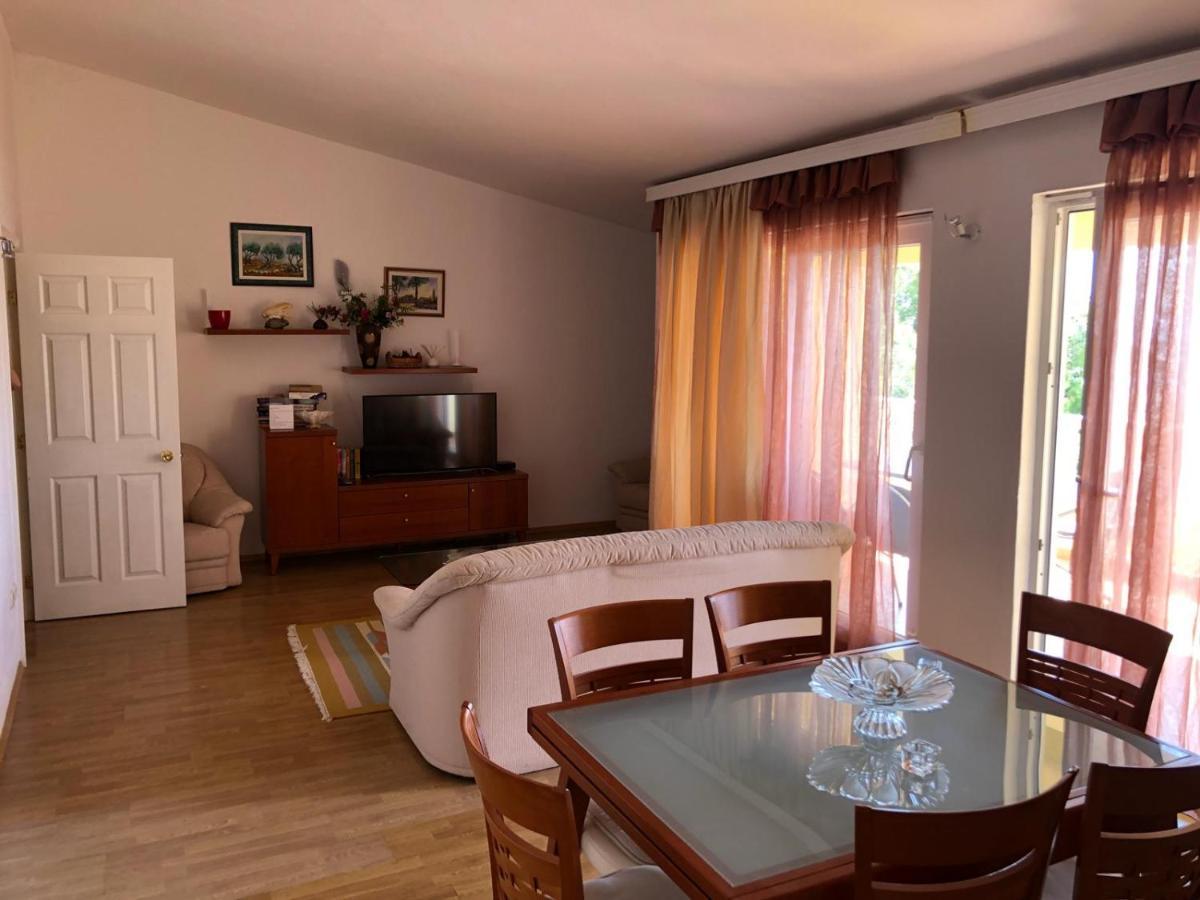 Villa Rosso Baška Voda Kültér fotó