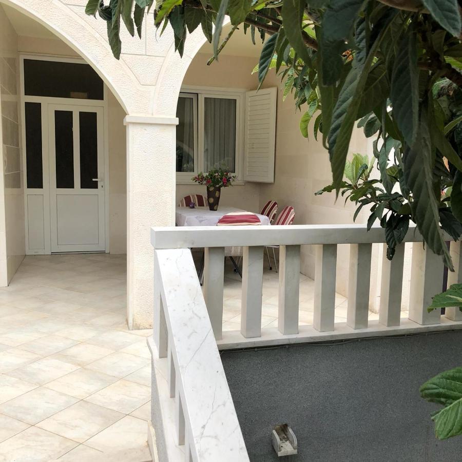 Villa Rosso Baška Voda Kültér fotó