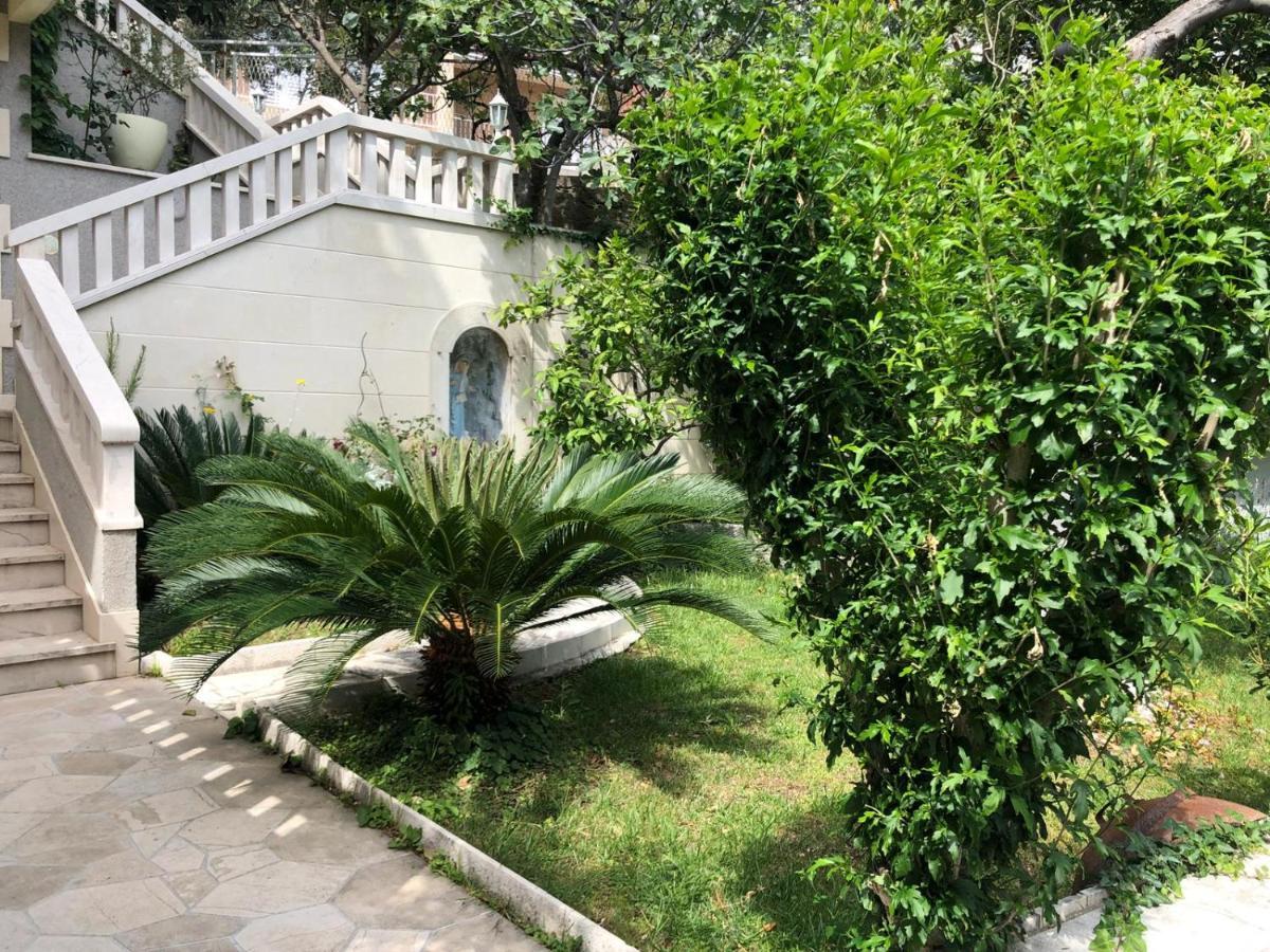 Villa Rosso Baška Voda Kültér fotó