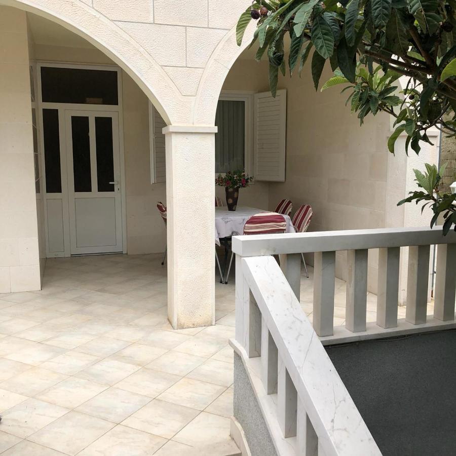 Villa Rosso Baška Voda Kültér fotó