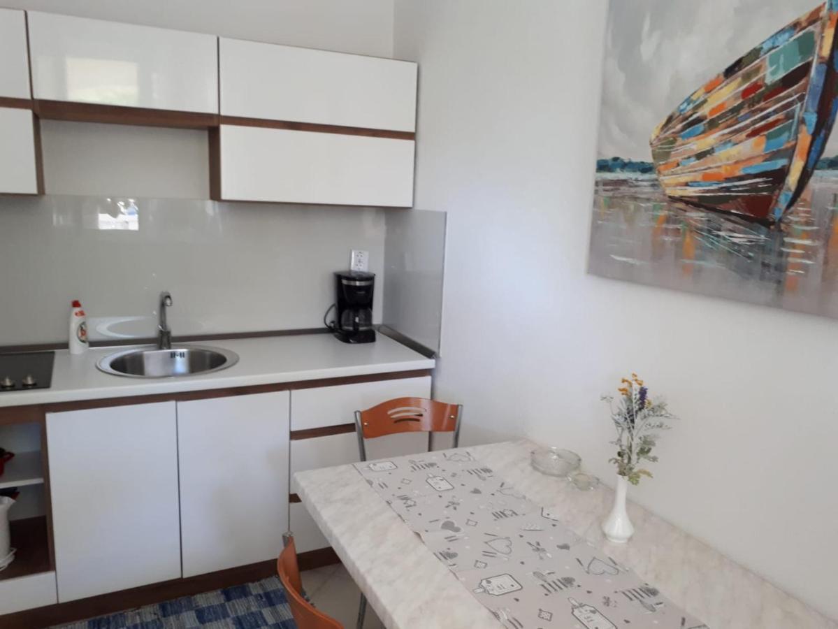 Villa Rosso Baška Voda Kültér fotó