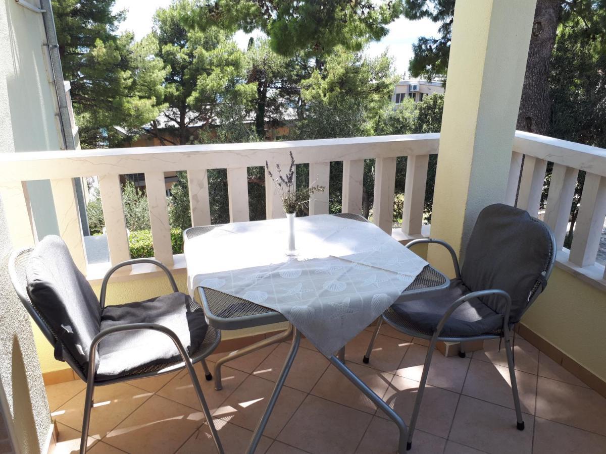 Villa Rosso Baška Voda Kültér fotó