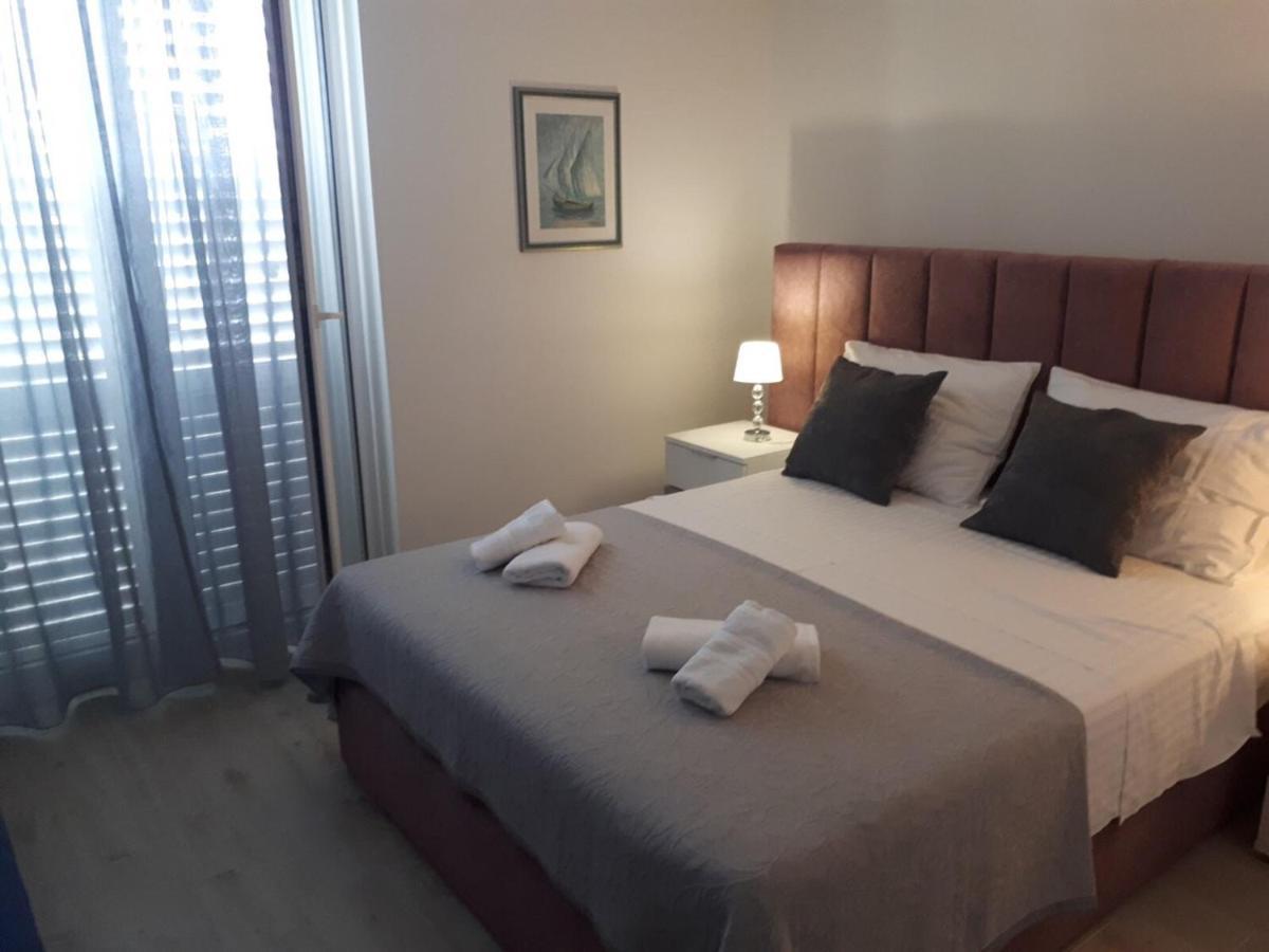 Villa Rosso Baška Voda Kültér fotó