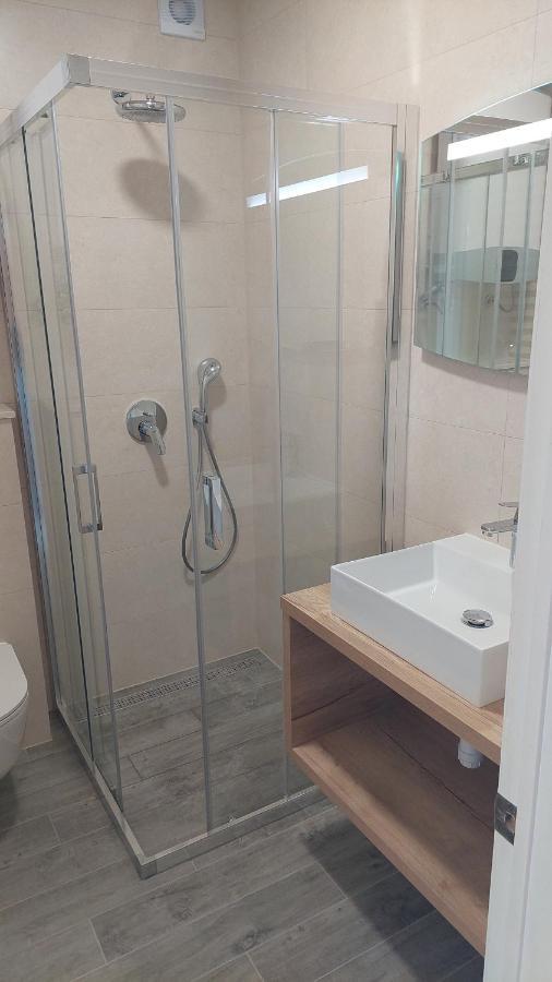 Villa Rosso Baška Voda Szoba fotó