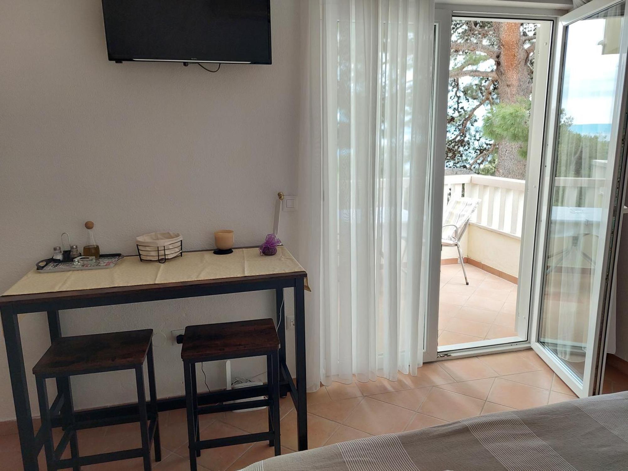Villa Rosso Baška Voda Szoba fotó