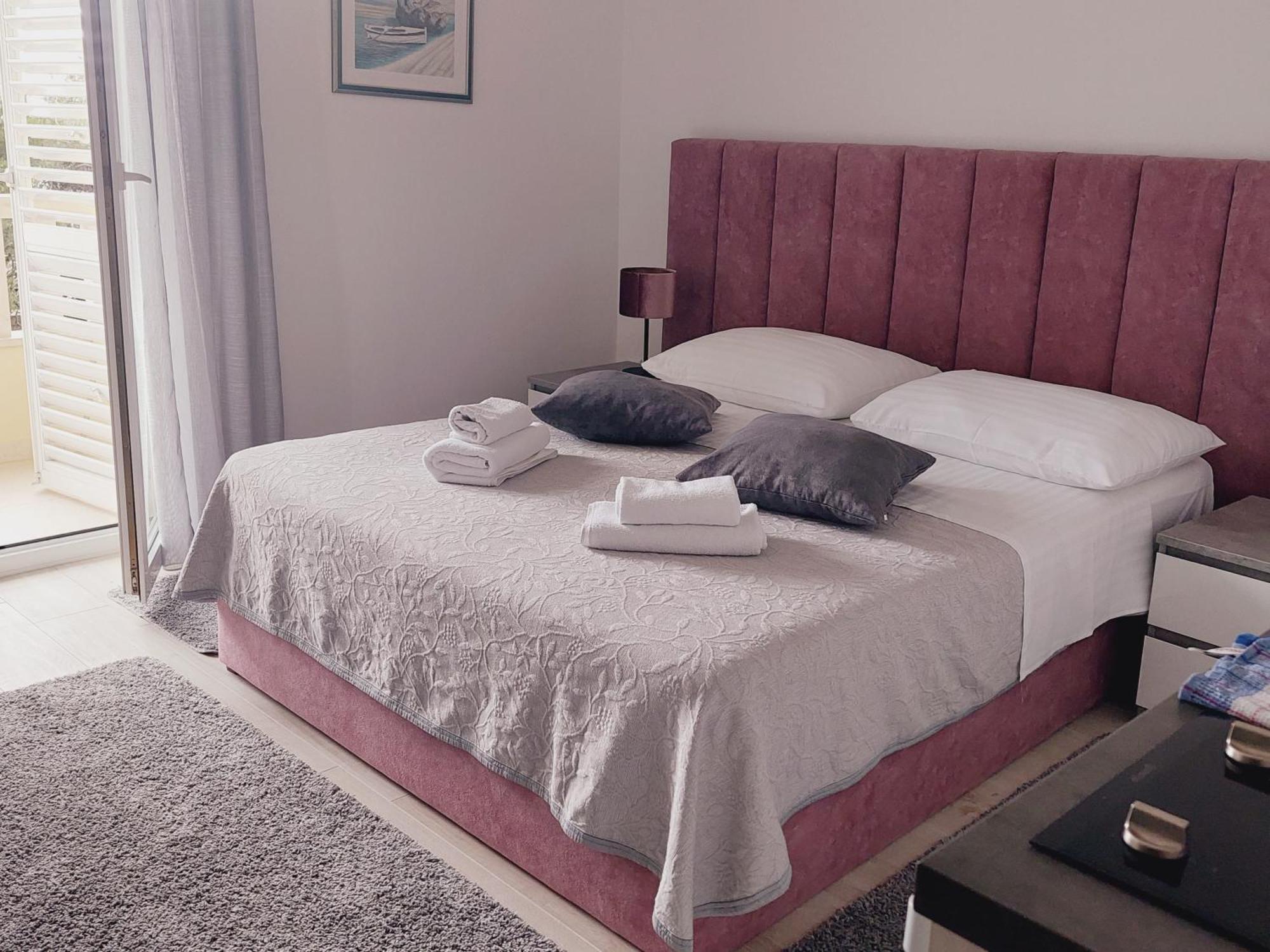 Villa Rosso Baška Voda Szoba fotó